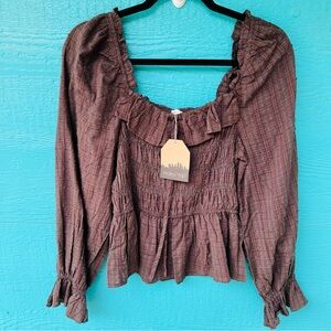 BROWN TEXTURED PLAID SMOCKED TOP BALLOON SLEEVES
RUFFLE NECKLINE